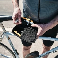 Fidlock TWIST Gereedschapsset + Bike Base - Zwart -Birzman-Winkel 09653 BLK fidlock TWIST toolbox bikebase outdoor 05 scaled